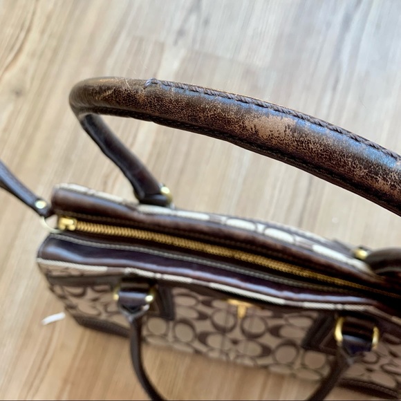 Vintage Coach Hand Bag - Picture 7 of 10